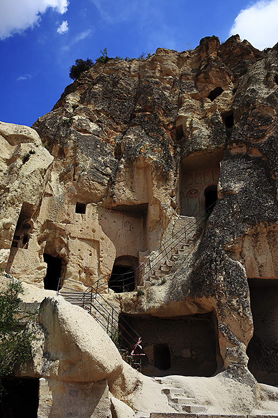 195930mze8z11dyccrirew