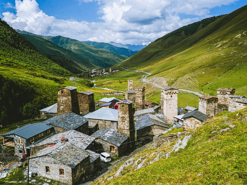 4f0bea0f5369eef99975ec81e5f6503f